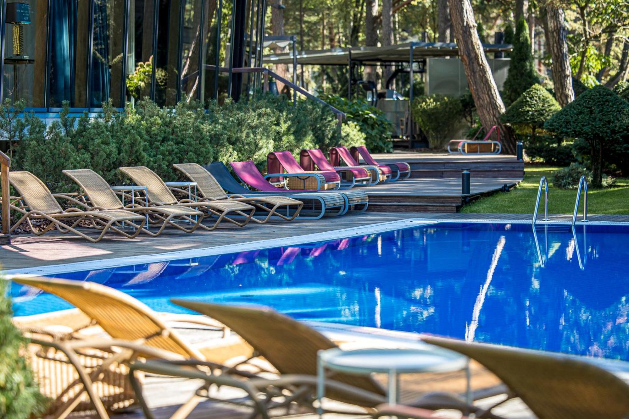 Palanga Life Balance Spa Hotel Exterior photo The pool at the hotel